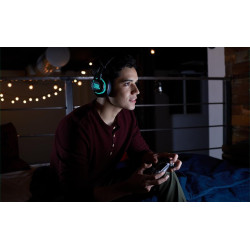 JBL Quantum 810 Over-Ear Gaming Kopfhörer – Wireless Bluetooth Headset mit Active Noise Cancelling und hochklappbarem Boom Mic –