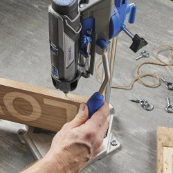 Dremel 220 Bohr-und Werkzeugständer für Multifunktionswerkzeug Stationäre Arbeite Vertikal oder im Winkel Bohren, Einstellbar in