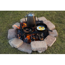 Amazon Basics - Robuster, klappbarer Camping-Grill
