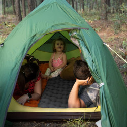 Naturehike Ultraleichte aufblasbare Isomatte Einzelne Schlafmatten 6,5 cm Dicke aufblasbare Schlafmatten Outdoor Kompakt und