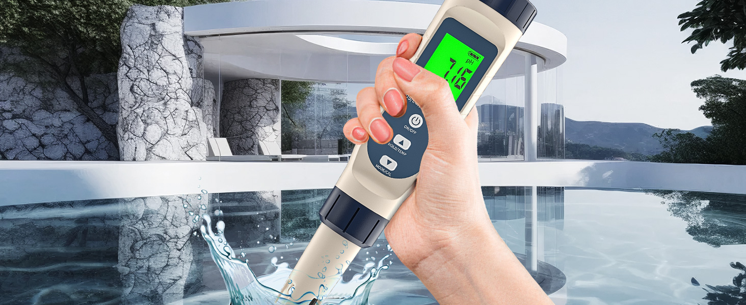 Digitales tragbares pH-Messgerät mit grünem Display, das zum Testen von Wasser in einem Pool verwendet wird. Das Gerät zeigt einen pH-Wert von 7,19 an. Wasser spritzt rund um die untergetauchte Sondenspitze